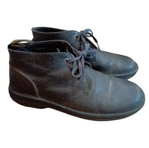 Dr. Martens Black Chukka Boots Missing Back Tag On One Boot Men's Size 10